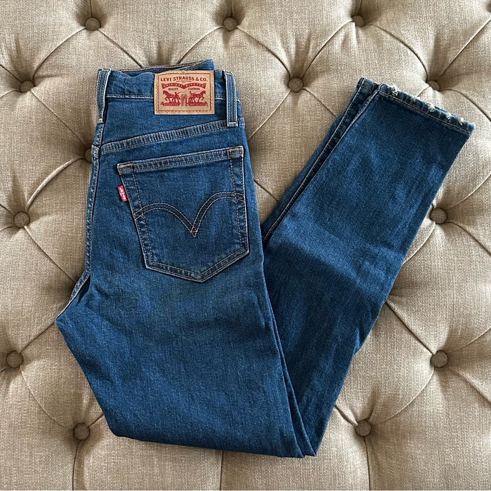 LEVI’S Wedgie Skinny